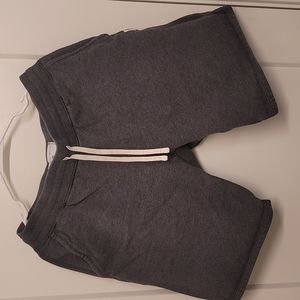 REIGNING CHAMP MIDWEIGHT TERRY SWEATSHORT CHARCOAL
